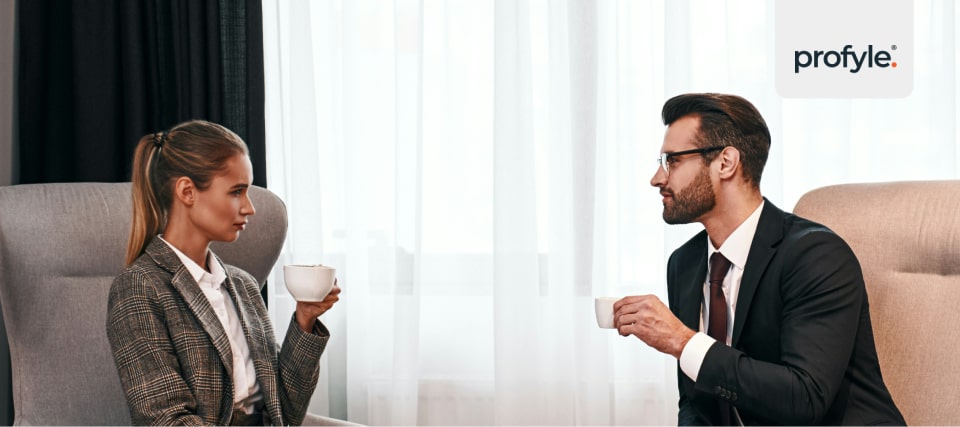 A sales discussion with a lead