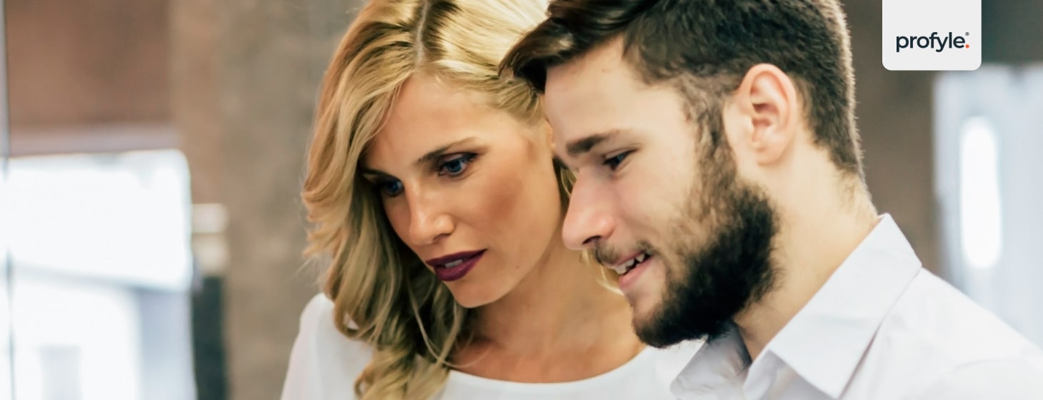 professionals networking with a smart business card